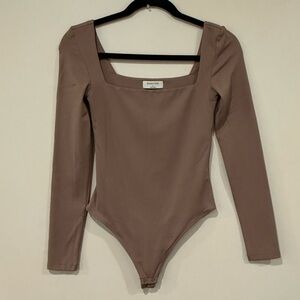 Babaton Bodysuit Long Sleeve Top Small